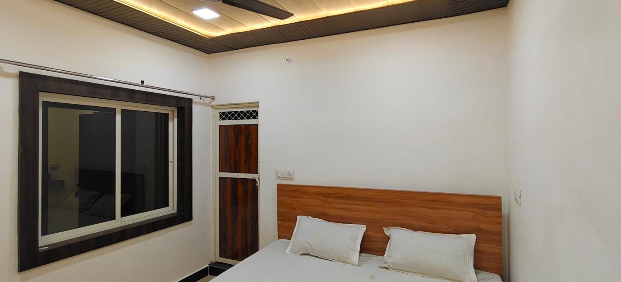 Hotel Mashaal- A Light Lit By Vidhata Jhānsi Екстериор снимка